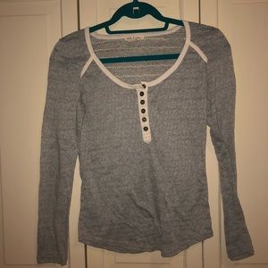 Long sleeve with buttons